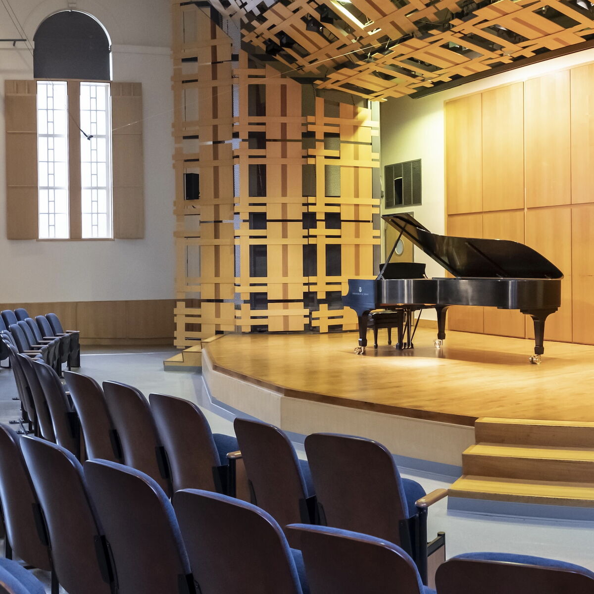 Rock%20Hall%20Auditorium_15