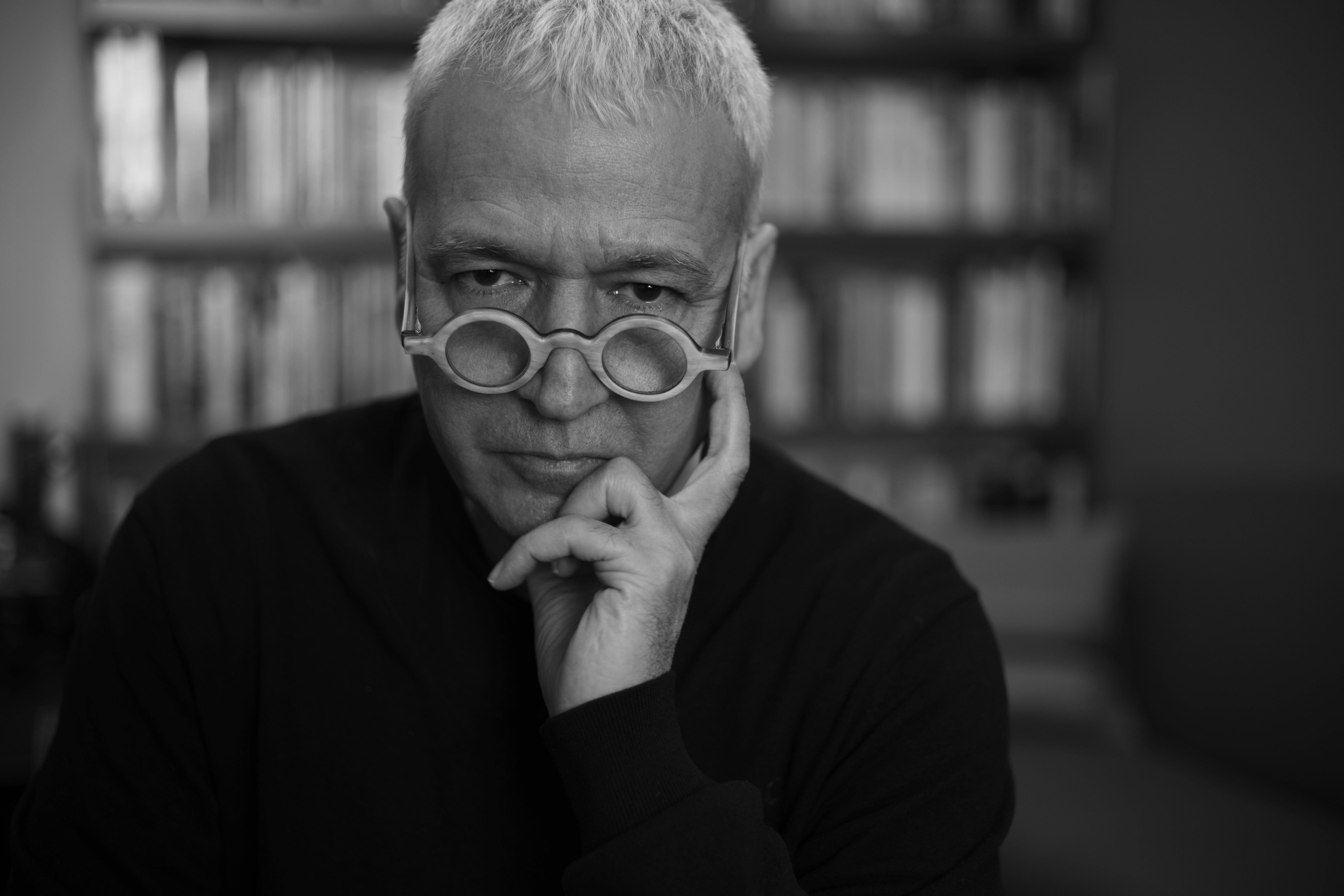 Dr. Aviv Bergman