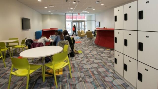 20150121_commuter_lounge_rec_002_medium