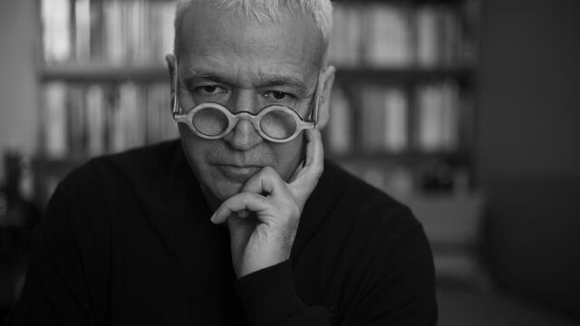 Dr. Aviv Bergman