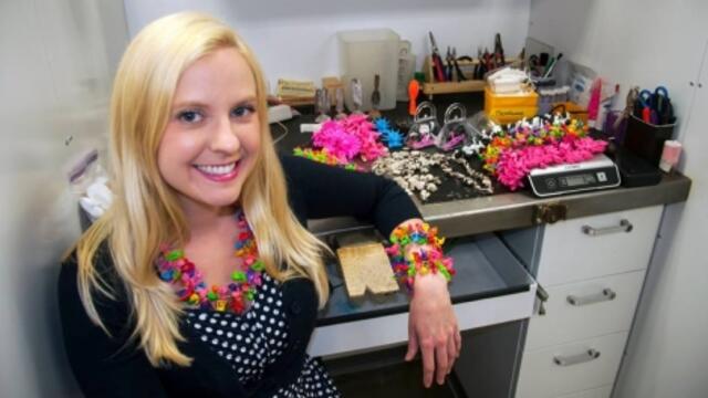 sara_gallo_studio_headshot_thomas_lauria_medium