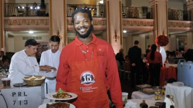 sthmstudentvolunteerandreevers_thumb_1